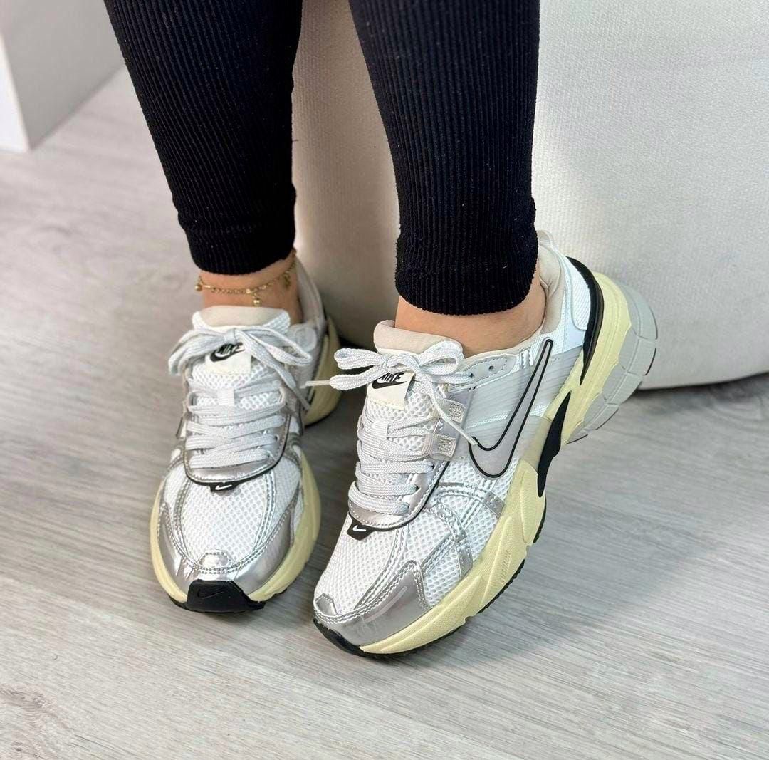 Nike Arana Tenis Dama